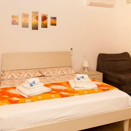 Appartamenti Vacanze Mareemare Capo dʼOrlando Exteriör bild
