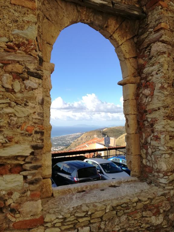 Appartamenti Vacanze Mareemare Capo dʼOrlando Exteriör bild